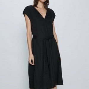 Zara Black Minimalist V-Neck Shift Dress - XL